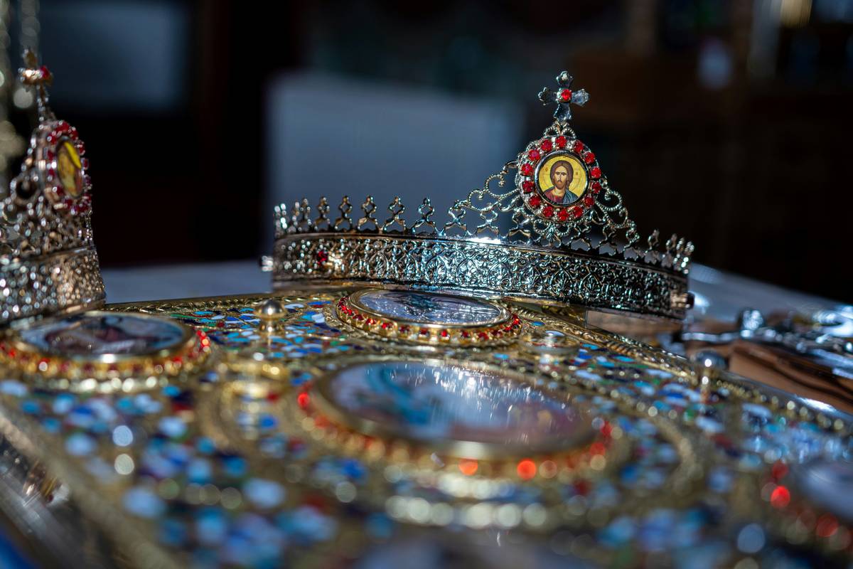 Gala Headpiece Designs That Command the Room Without Saying a Word