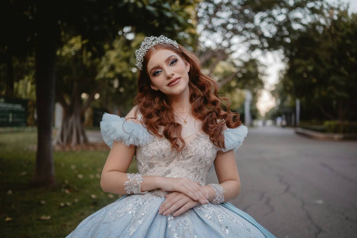 Parade Tiara Styles: How to Wear Hair Crowns That Command Attention (Without Looking Costume-y)